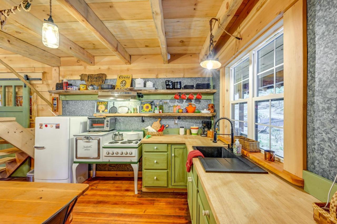 Hébergement de vacances Enchanting Creekside Near Kings Canyon Park!